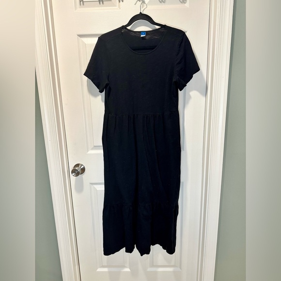 Black Old Navy T-Shirt Dress - Picture 1 of 4